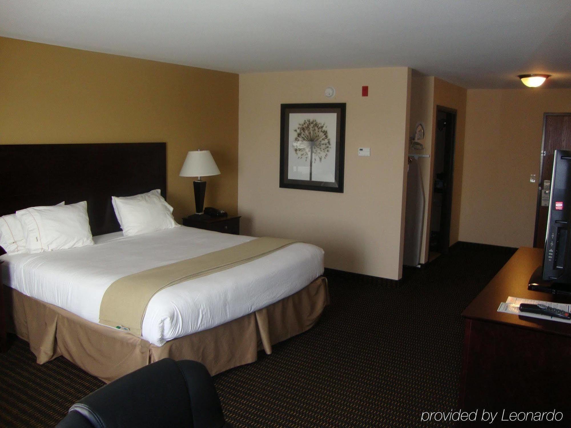 Holiday Inn Express & Suites Sidney By Ihg Экстерьер фото